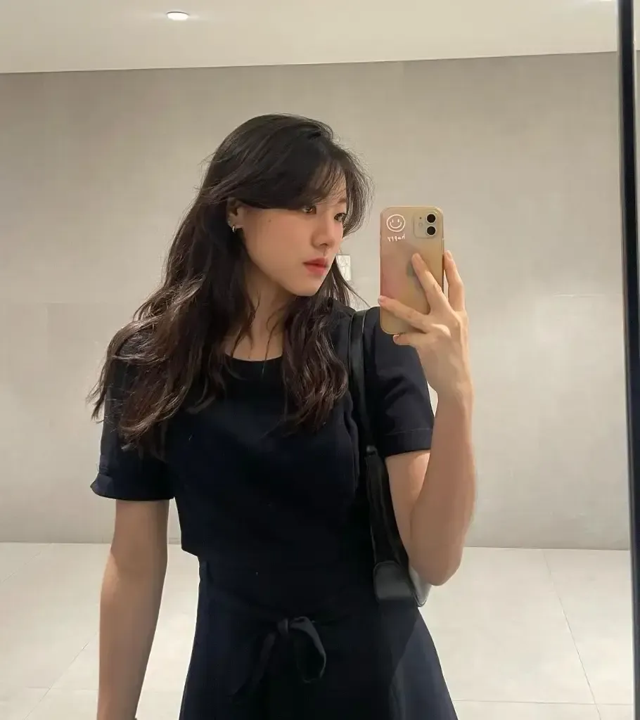น้อง น้อง เบล — พานทอง