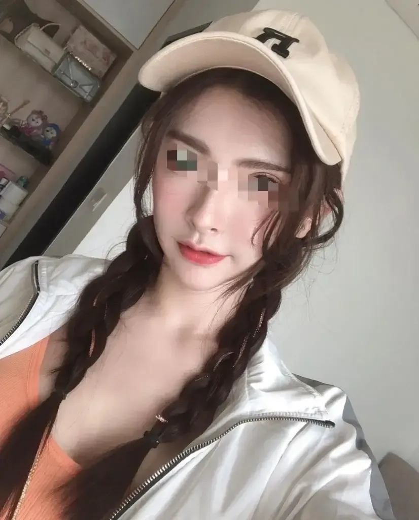 น้อง ดัชมิลล์ - ภาพที่ 2