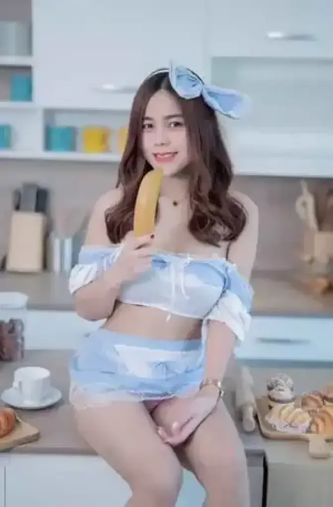 น้อง น้อง มิ้นท์ — สุขุมวิท